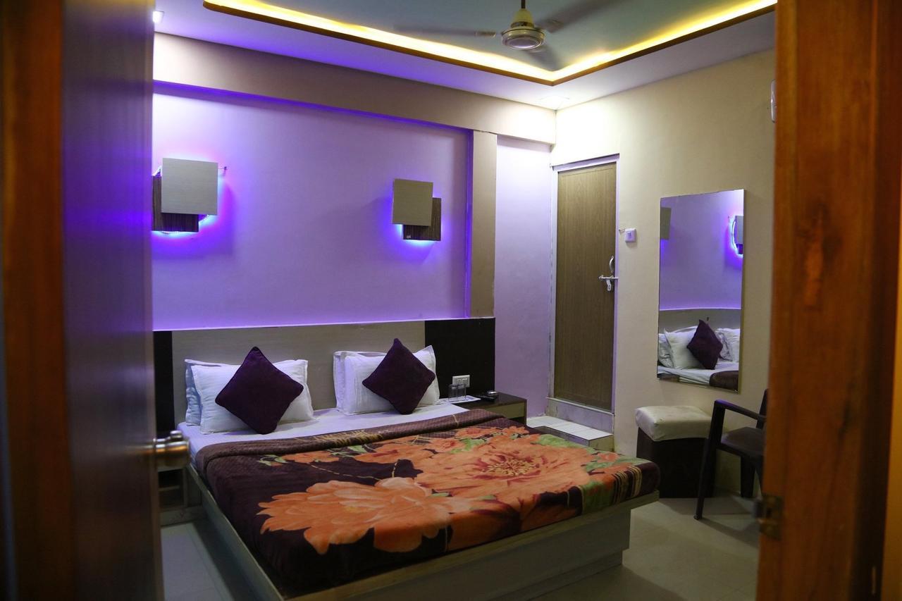 Hotel Citizen Inn Ahmedabad Buitenkant foto