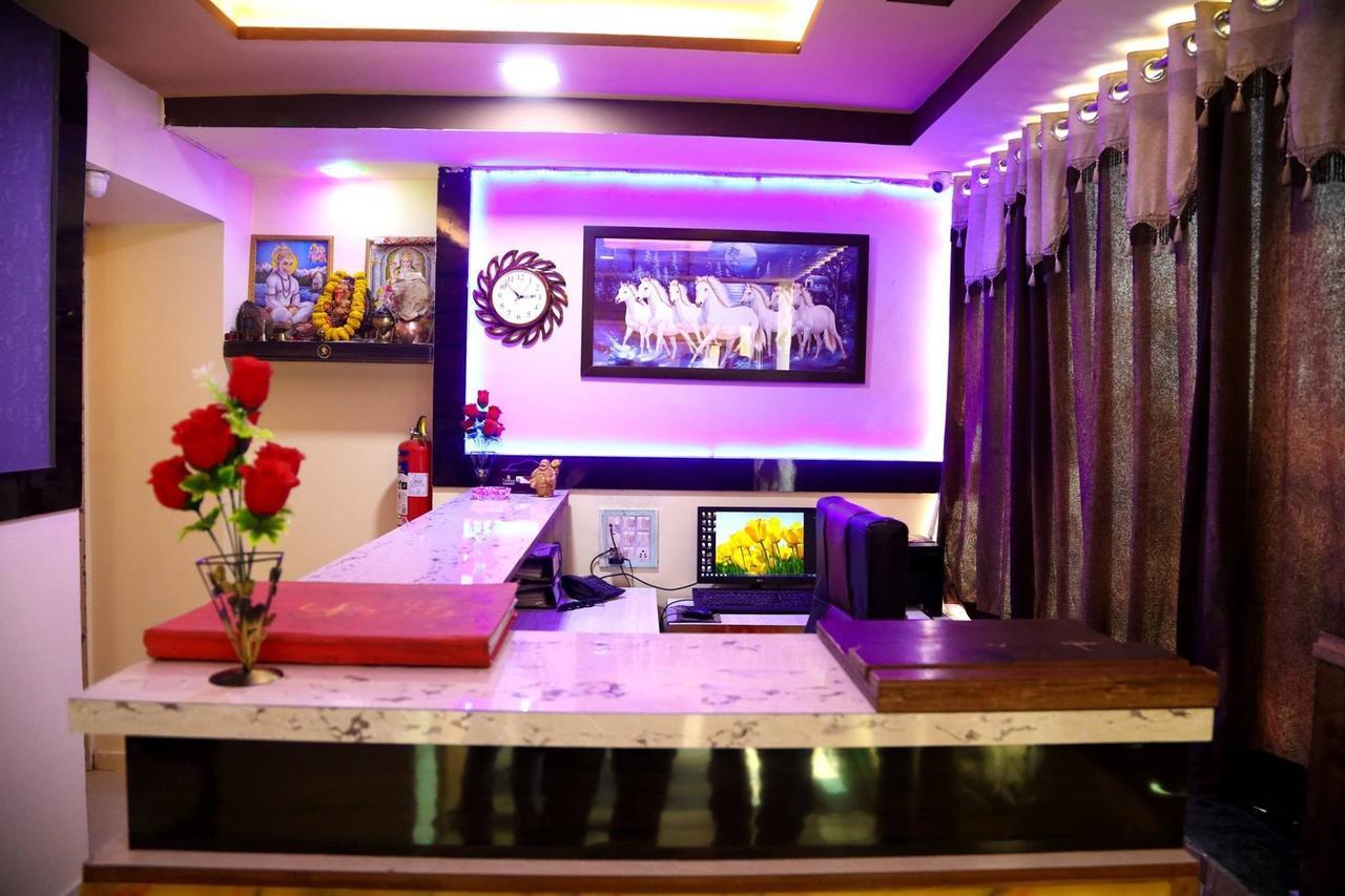 Hotel Citizen Inn Ahmedabad Buitenkant foto
