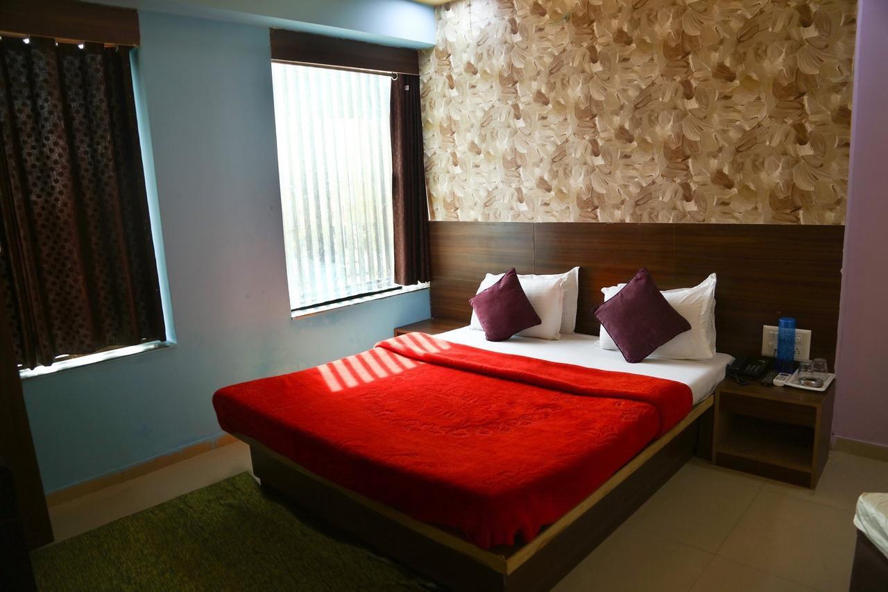 Hotel Citizen Inn Ahmedabad Buitenkant foto