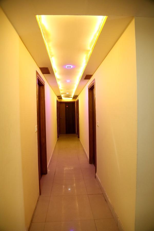Hotel Citizen Inn Ahmedabad Buitenkant foto
